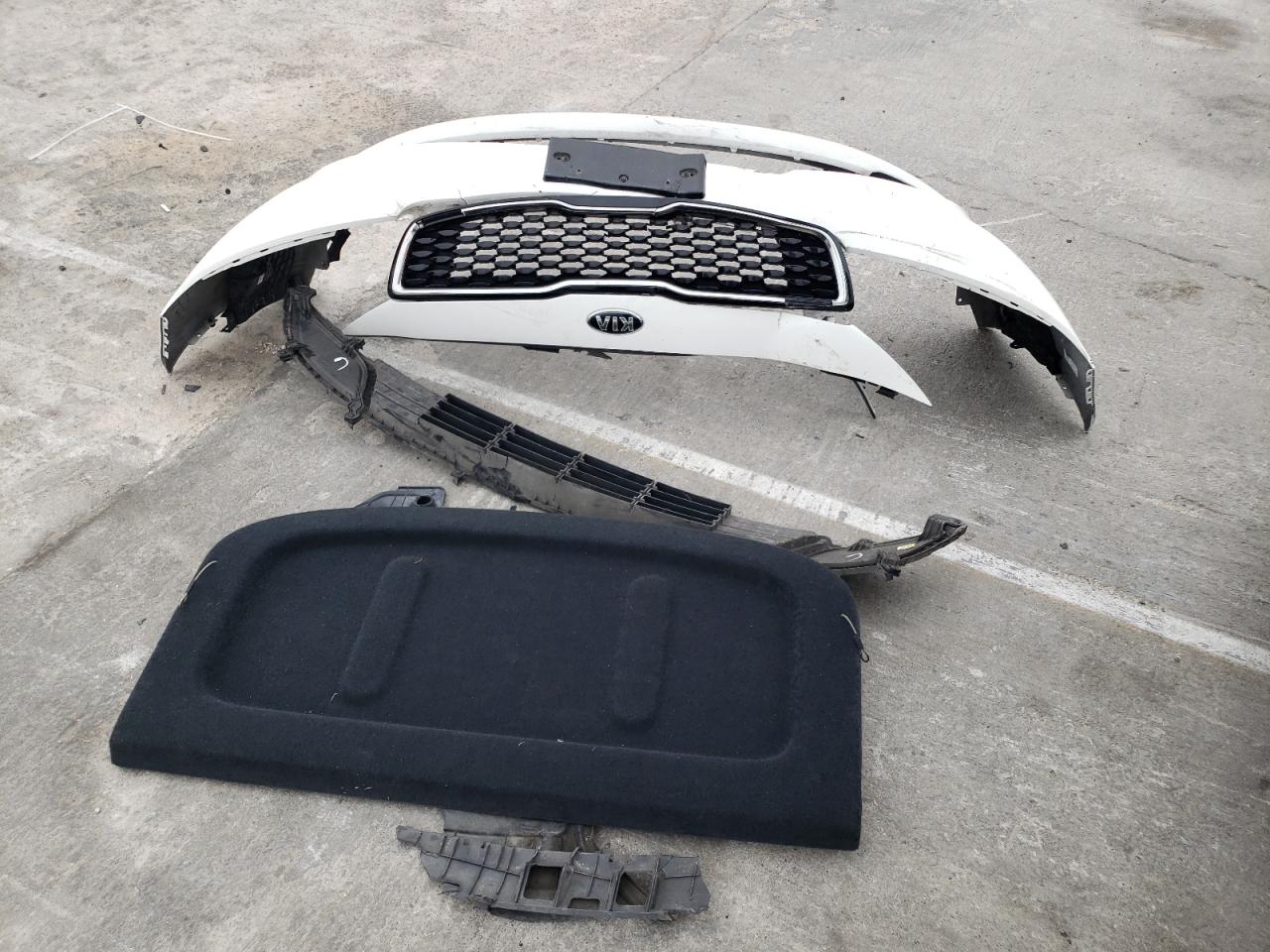 KNAFK5A81J5773180 2018 Kia Forte Lx