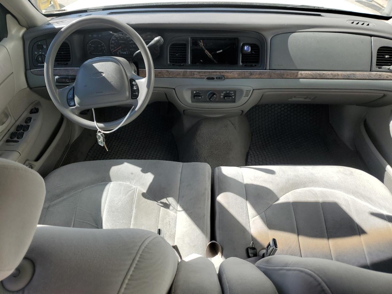 2FAFP73W2XX102514 1999 Ford Crown Victoria