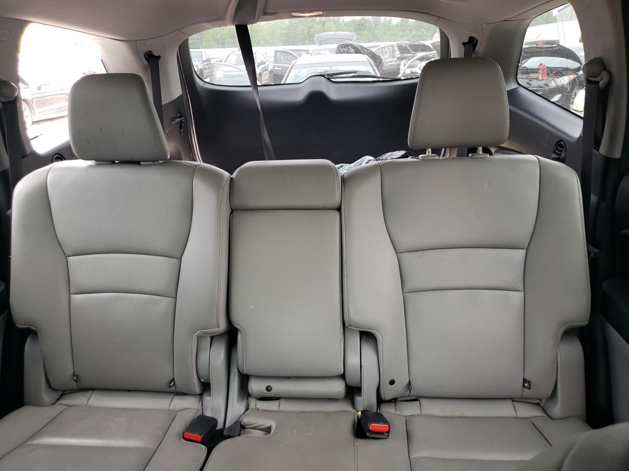 5FNYF5H7XGB020672 2016 Honda Pilot Exln