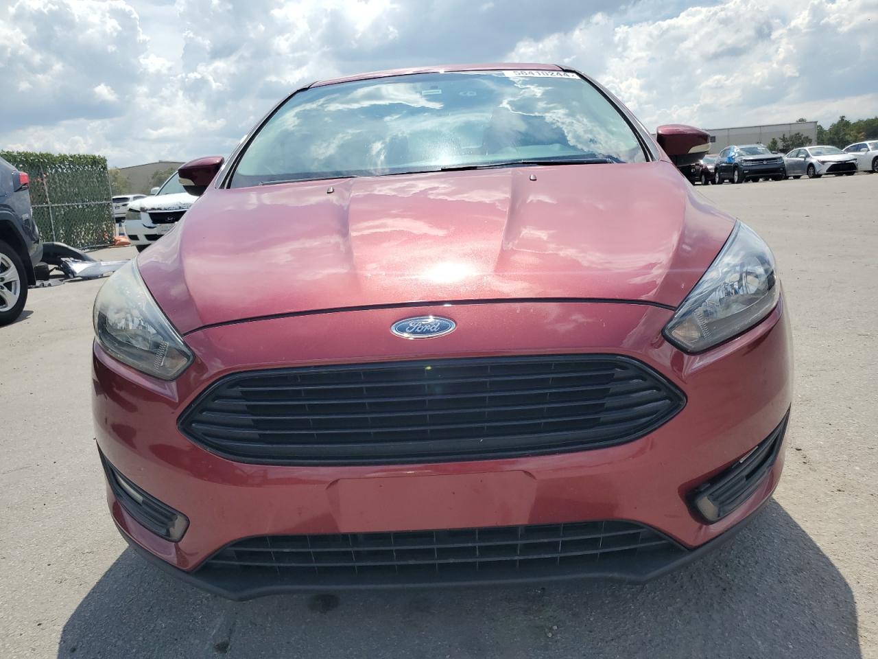 2016 Ford Focus Se vin: 1FADP3FE7GL377070