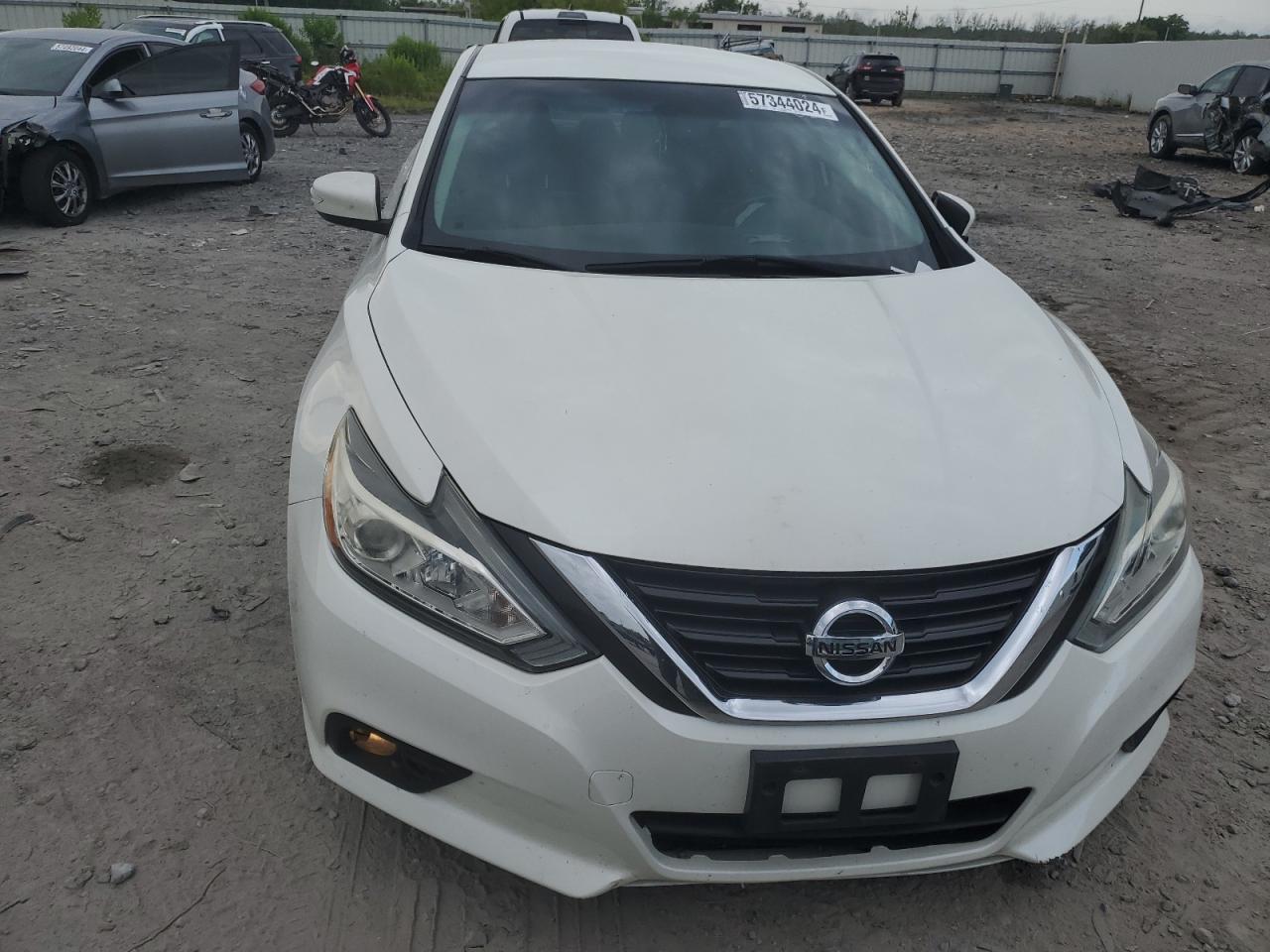 2016 Nissan Altima 2.5 vin: 1N4AL3AP7GC286825