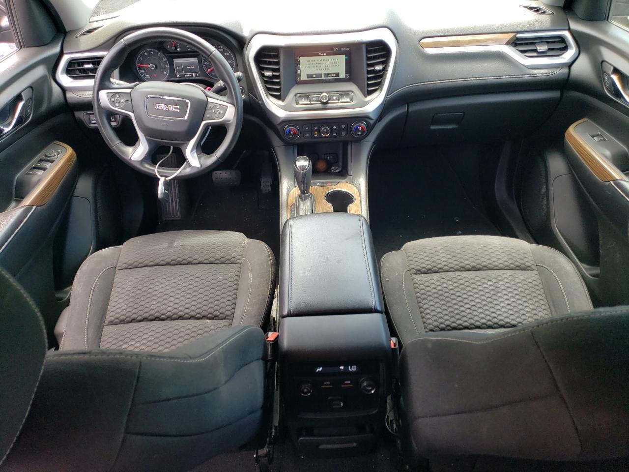 1GKKNKLA4HZ300047 2017 GMC Acadia Sle