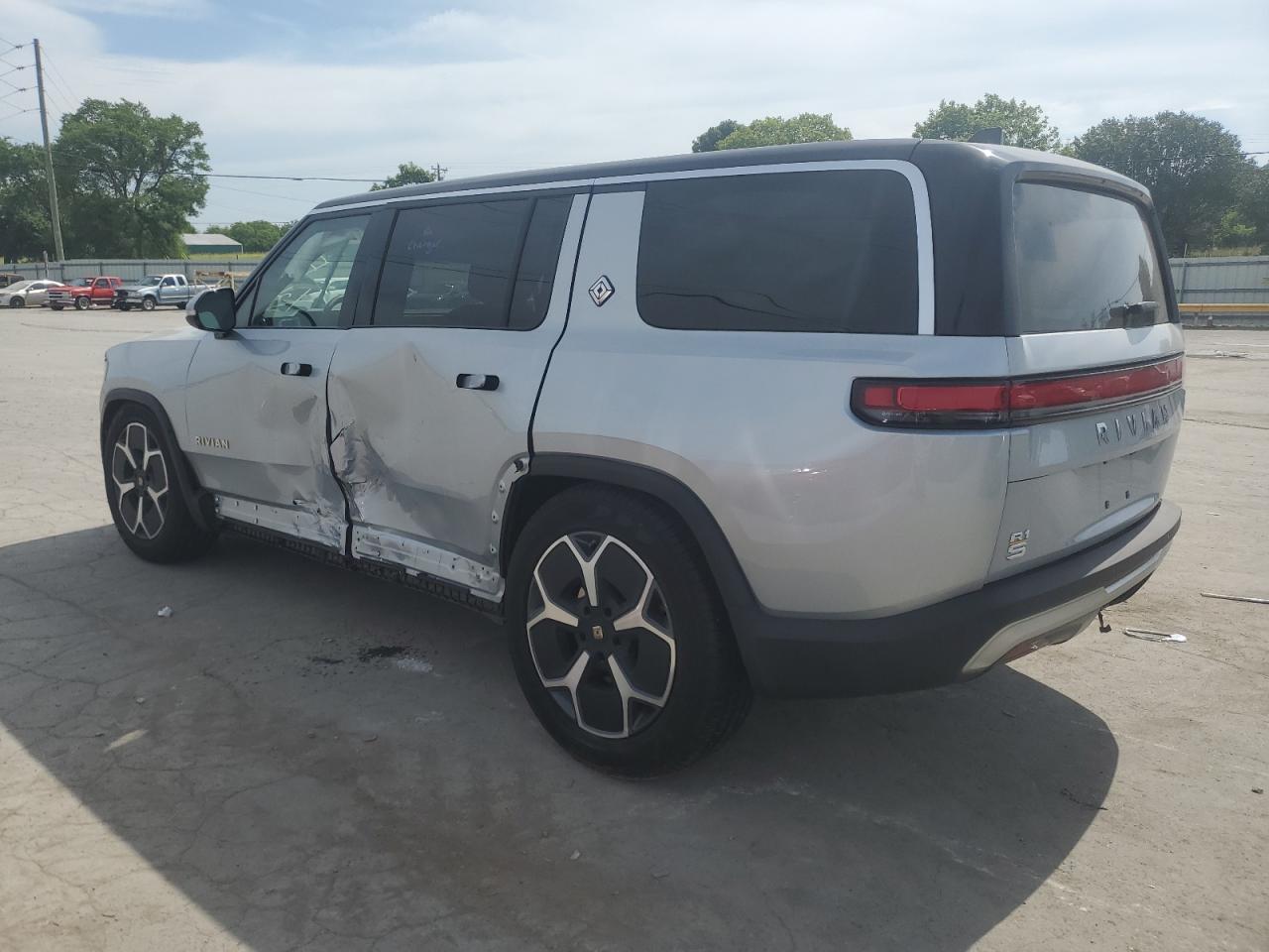 2023 Rivian R1S Adventure vin: 7PDSGABA6PN011851