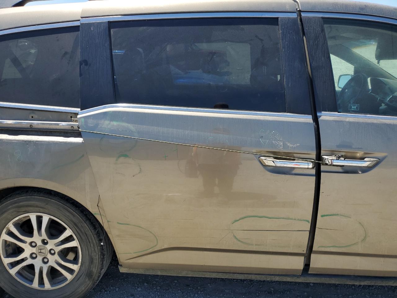 5FNRL5H64CB057294 2012 Honda Odyssey Exl