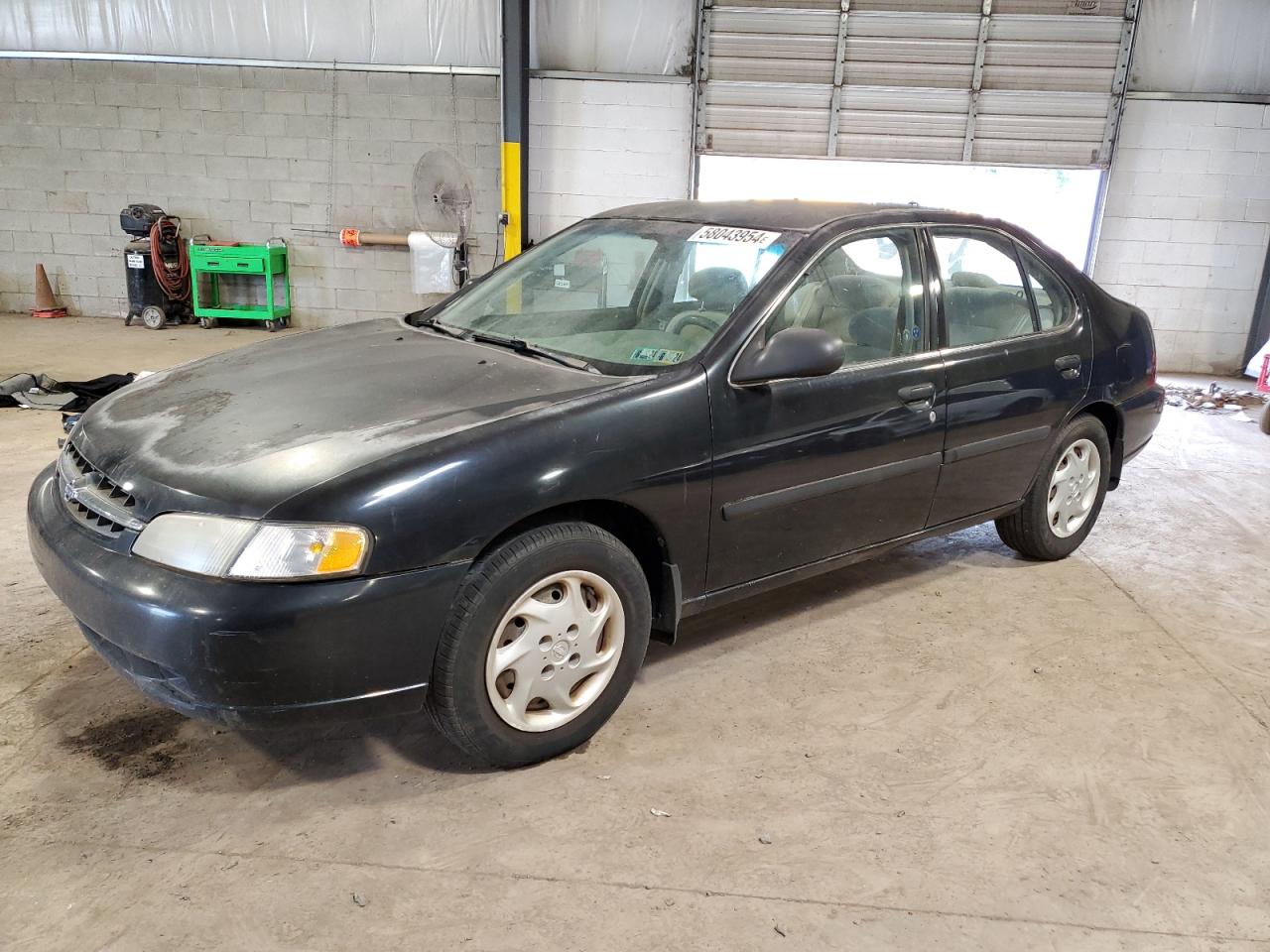 1N4DL01D2XC160812 1999 Nissan Altima Xe