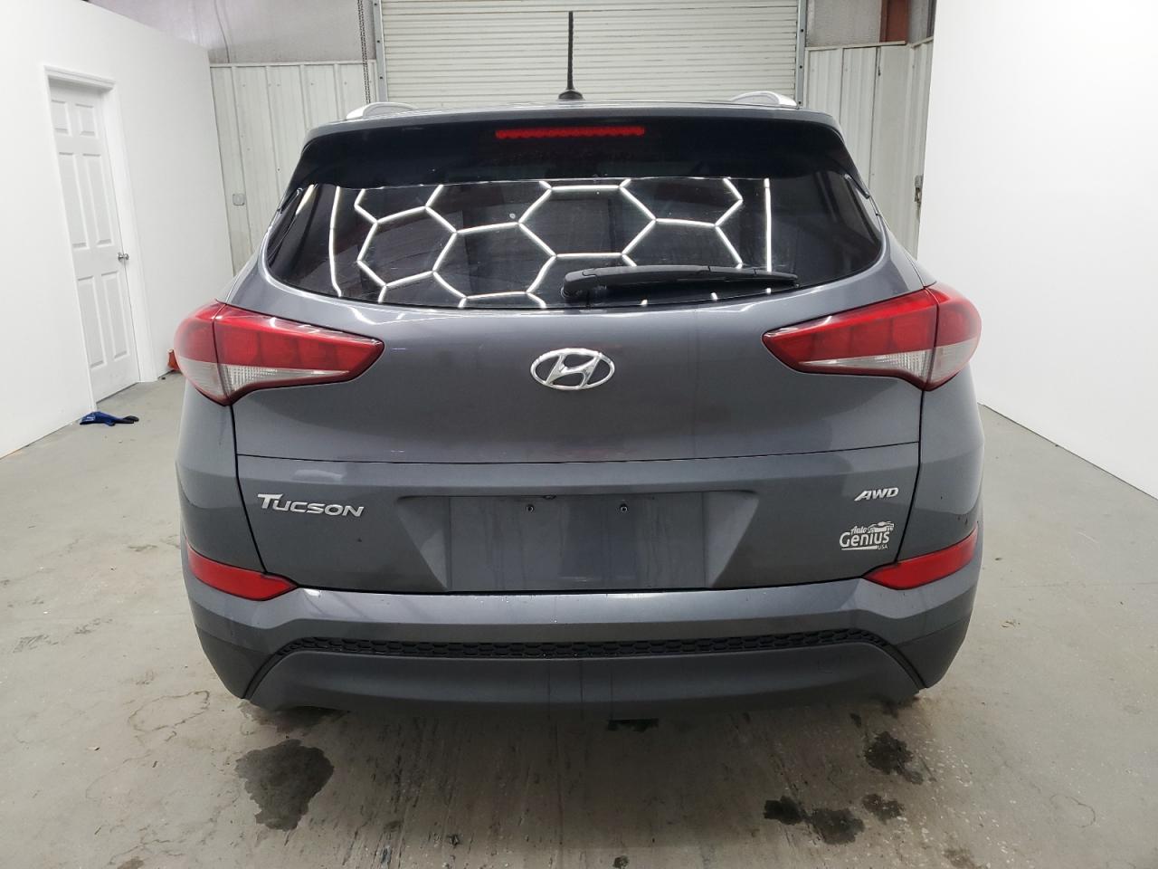 KM8J3CA40GU076962 2016 Hyundai Tucson Limited