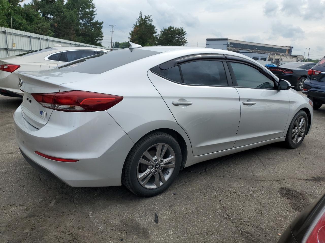 2017 Hyundai Elantra Se vin: 5NPD84LF4HH027377