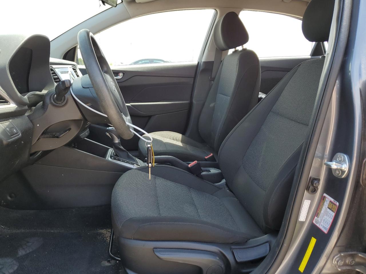 3KPC24A64LE107078 2020 Hyundai Accent Se