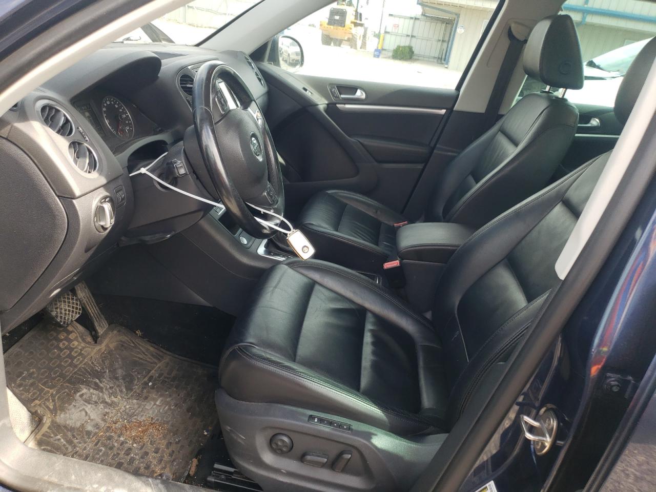 WVGAV7AX9CW579335 2012 Volkswagen Tiguan S