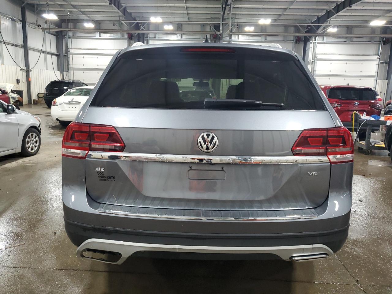 1V2DR2CA8KC623826 2019 Volkswagen Atlas Se