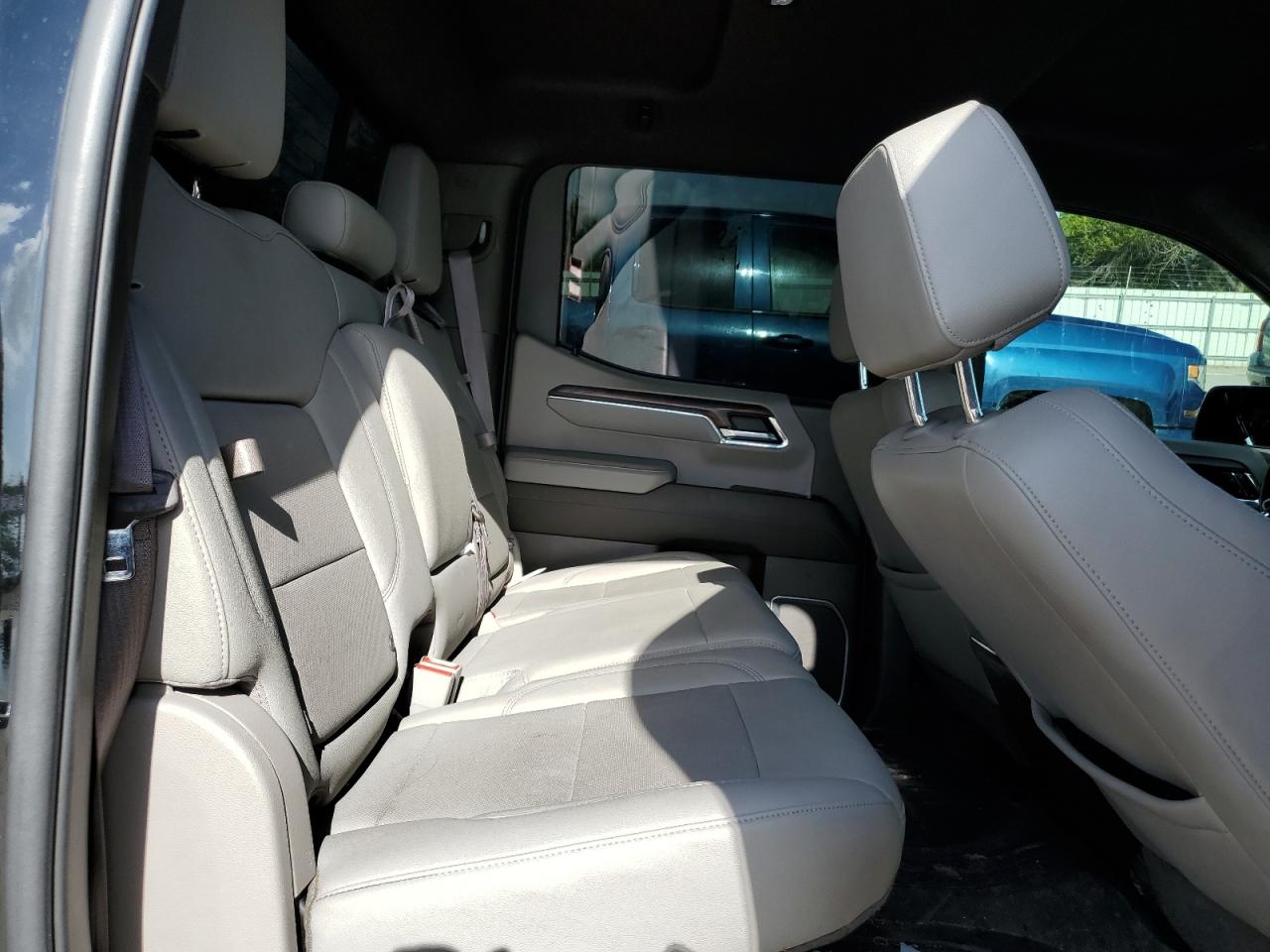 3GTPHDED6NG637293 2022 GMC Sierra C1500 Slt