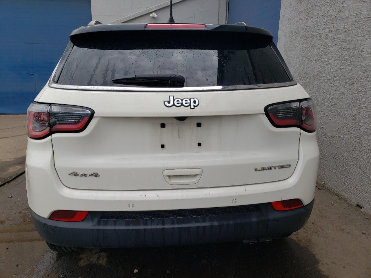 3C4NJDCB5JT372882 2018 Jeep Compass Limited