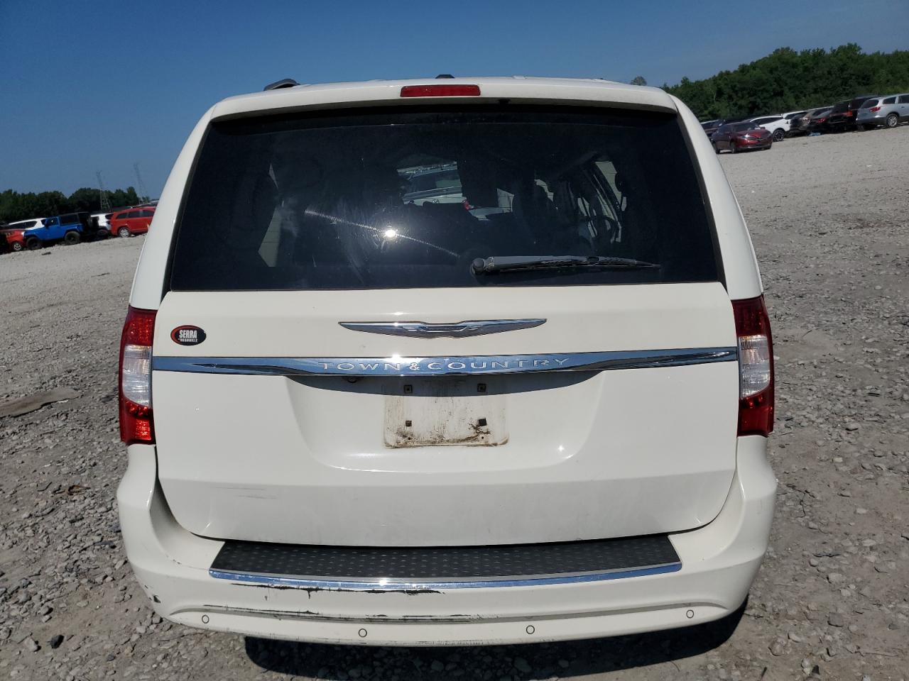 2A4RR8DG0BR611104 2011 Chrysler Town & Country Touring L