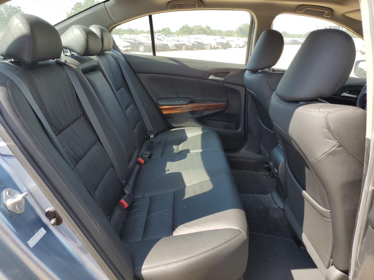 1HGCP2F81BA021620 2011 Honda Accord Exl