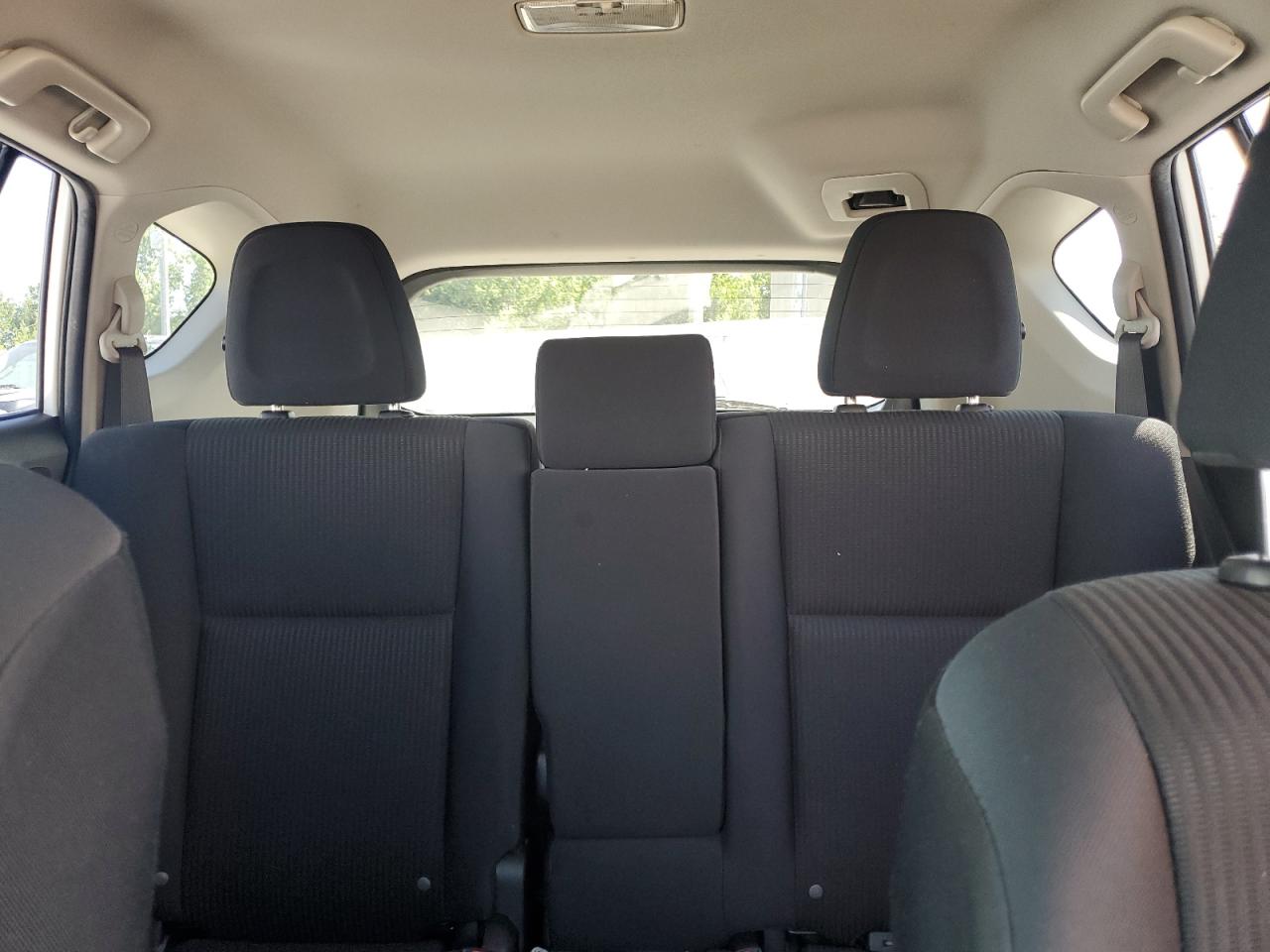 JTMBFREV6HJ706461 2017 Toyota Rav4 Le