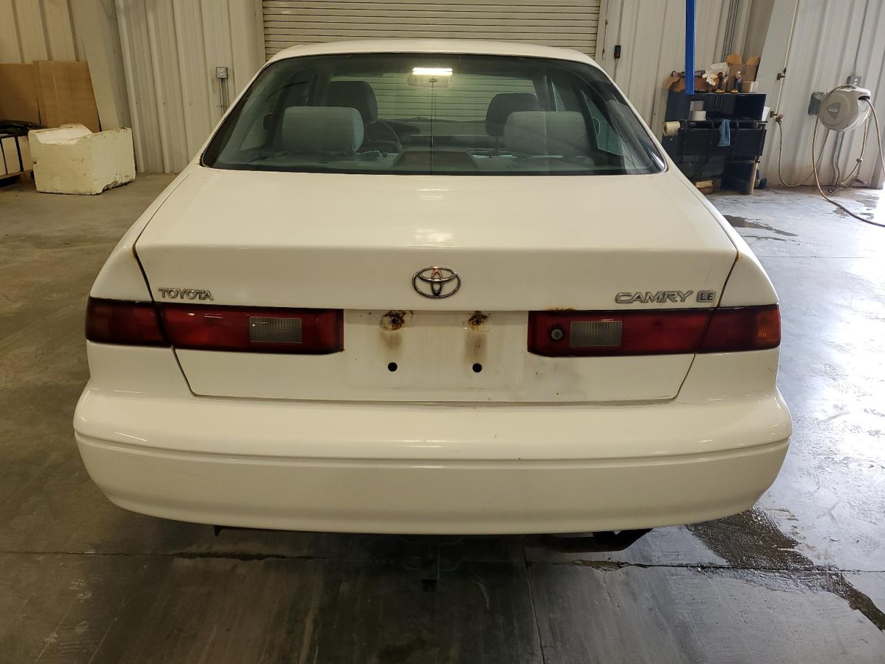 4T1BG22K6XU890212 1999 Toyota Camry Ce