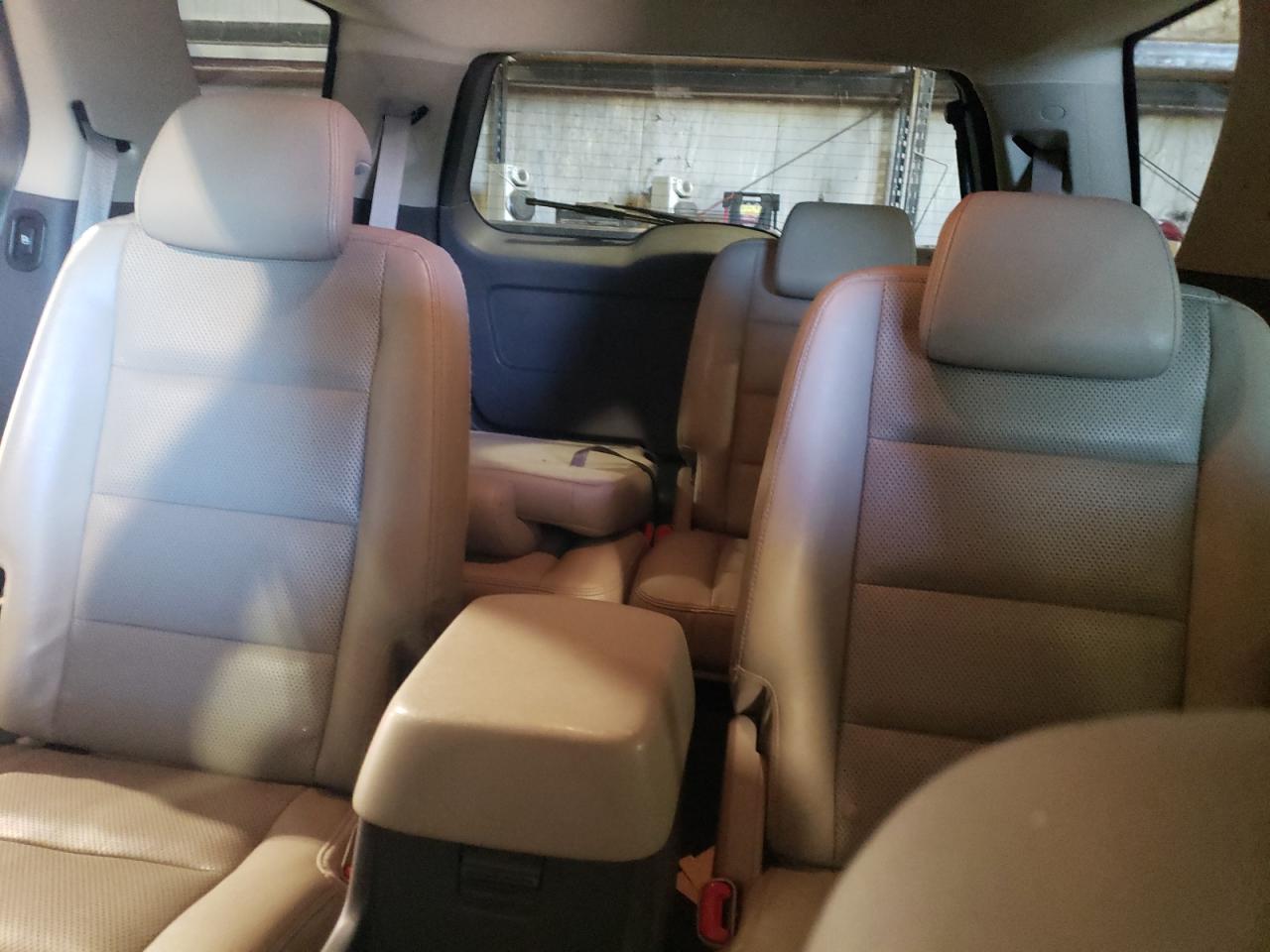 1FMDK03W38GA01735 2008 Ford Taurus X Limited