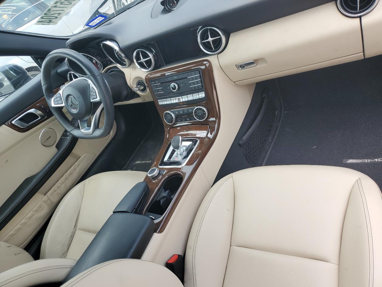 W1KPK3JA1LF171638 2020 Mercedes-Benz Slc 300