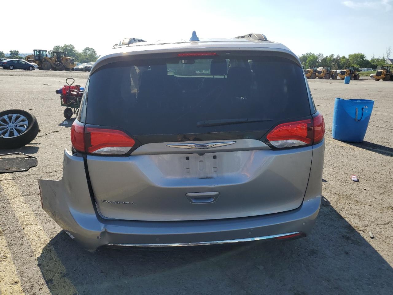 2C4RC1BG0HR753396 2017 Chrysler Pacifica Touring L