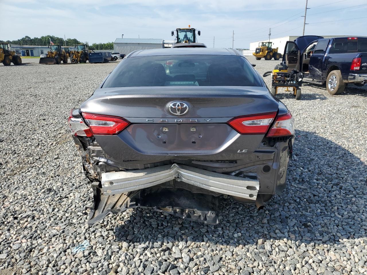 2018 Toyota Camry L vin: 4T1B11HK3JU159103