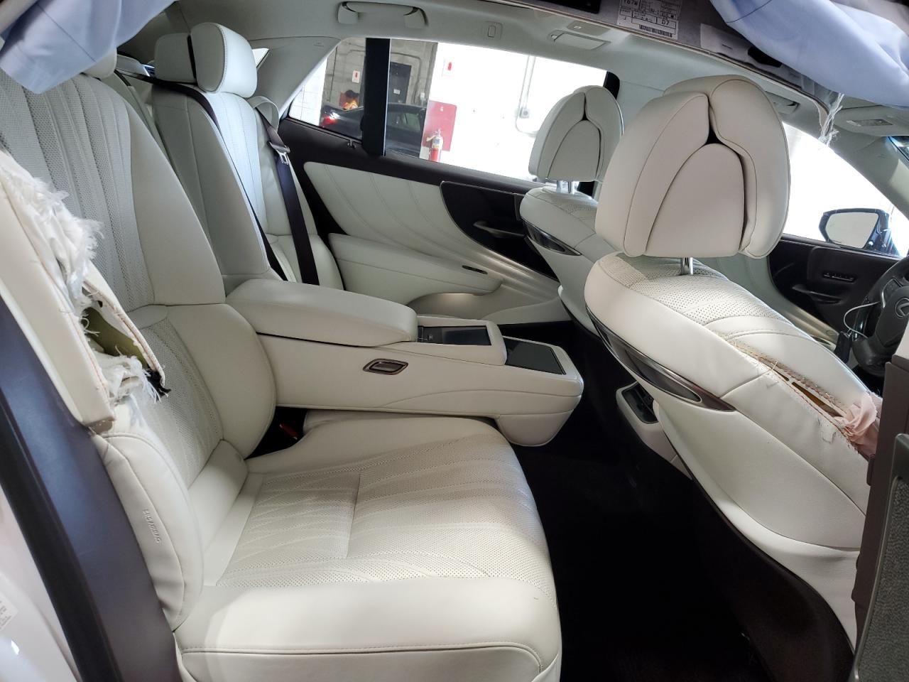 JTHC5LFF9K5006492 2019 Lexus Ls 500