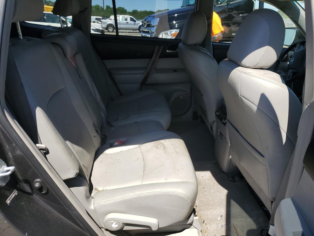 JTEES42A882103739 2008 Toyota Highlander Limited