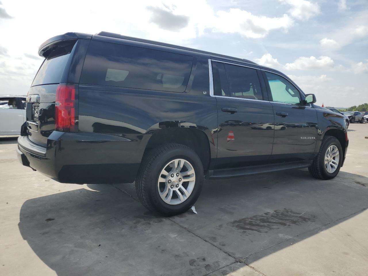 2019 Chevrolet Suburban K1500 Lt vin: 1GNSKHKCXKR187939