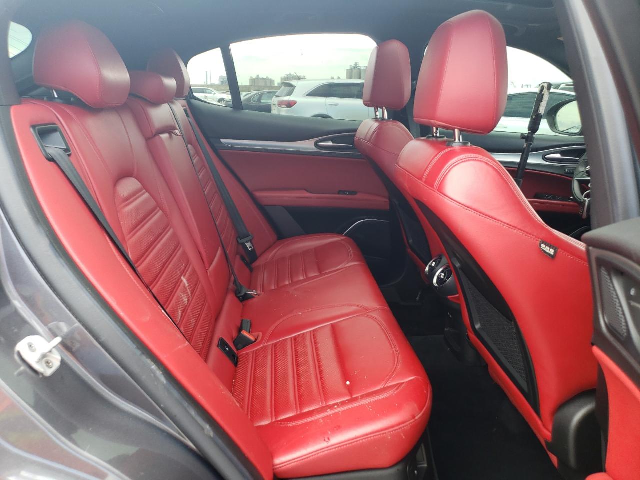 ZASFAKNN5J7C00413 2018 Alfa Romeo Stelvio Ti Sport