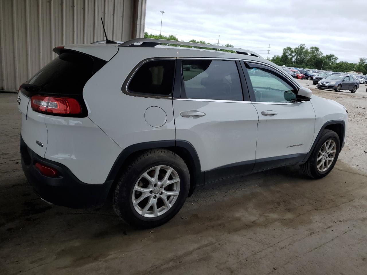 2016 Jeep Cherokee Latitude vin: 1C4PJMCS7GW143678