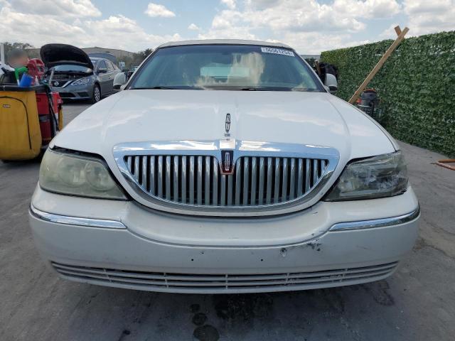 2007 Lincoln Town Car Signature VIN: 1LNHM81V97Y604850 Lot: 56561254