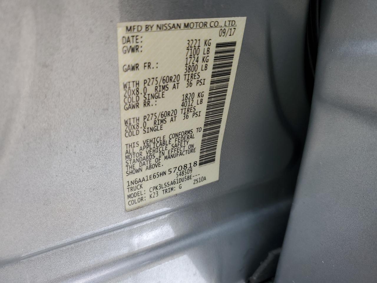 1N6AA1E65HN570818 2017 Nissan Titan Sv