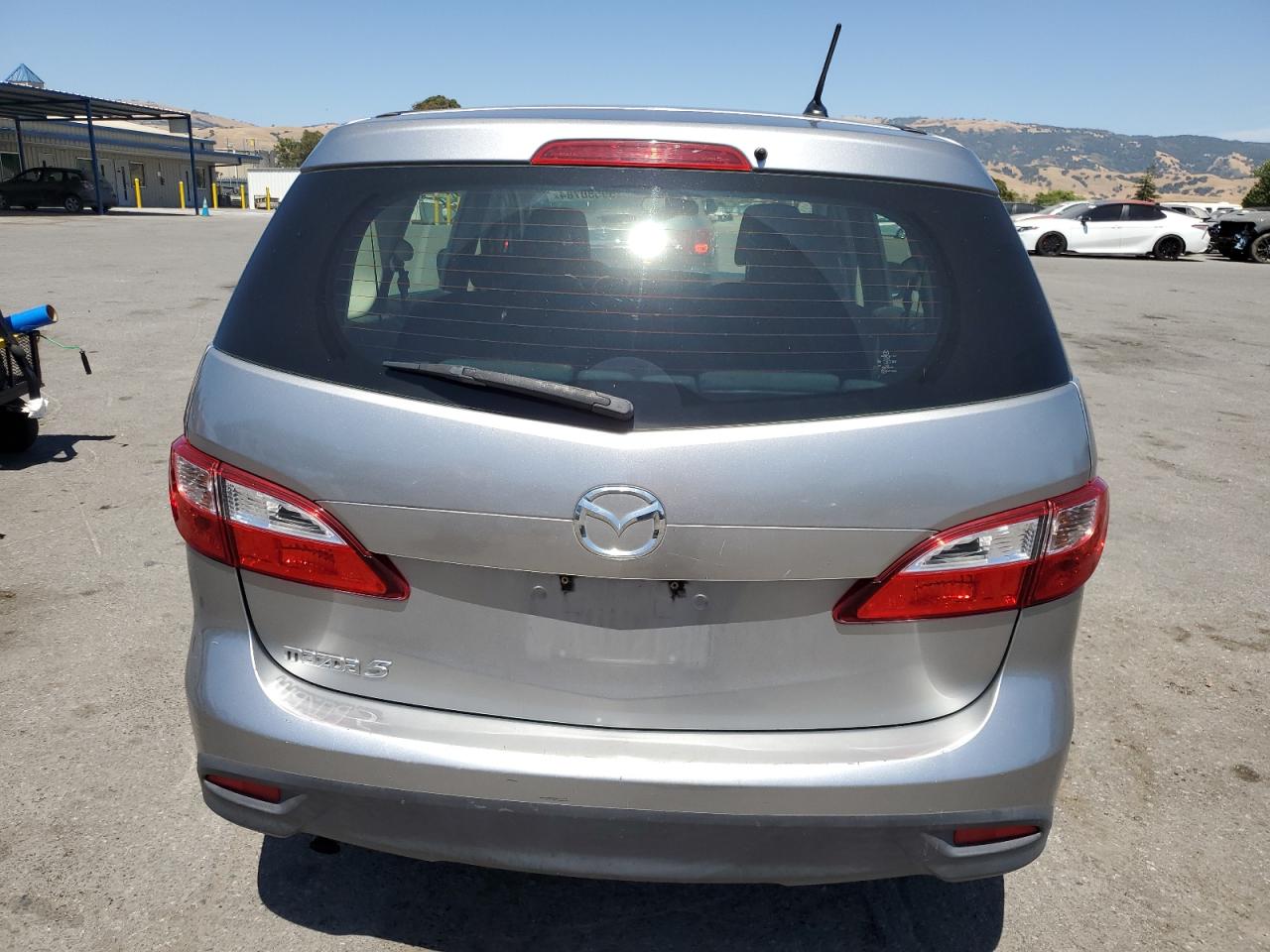 JM1CW2BL6C0113468 2012 Mazda 5