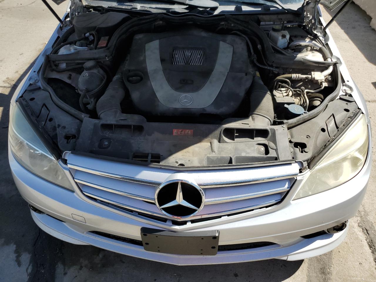 WDDGF5EB0AF473860 2010 Mercedes-Benz C 300