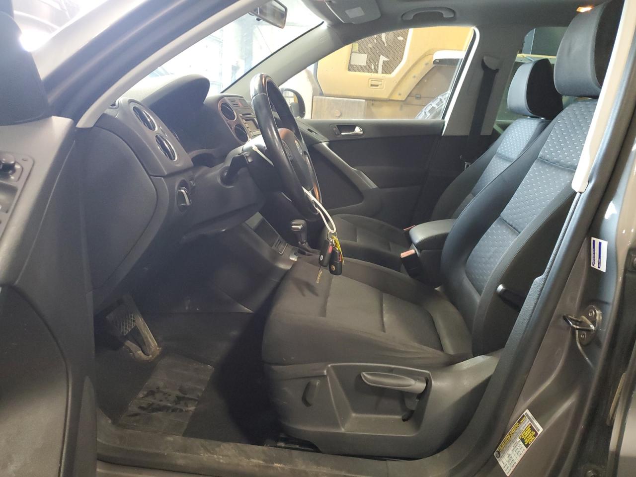 WVGBV75NX9W534829 2009 Volkswagen Tiguan Se