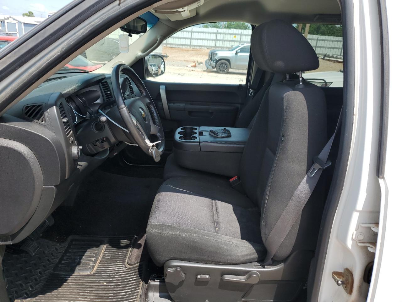 3GCPCSE04BG114575 2011 Chevrolet Silverado C1500 Lt