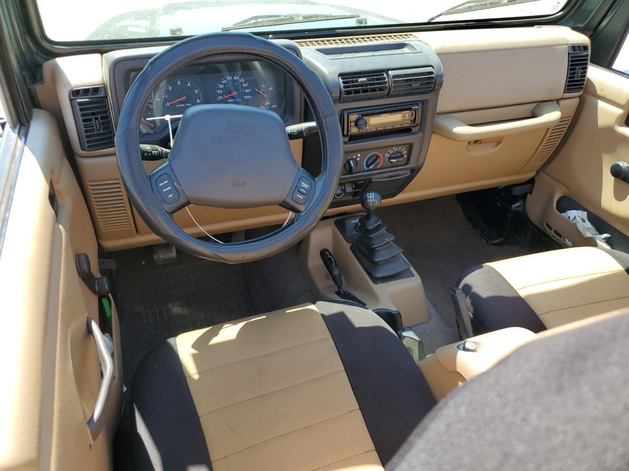 1J4FA59S52P748028 2002 Jeep Wrangler / Tj Sahara