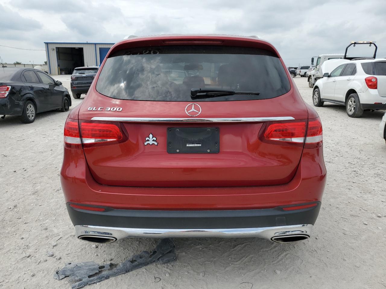 WDC0G4JBXKV128930 2019 Mercedes-Benz Glc 300