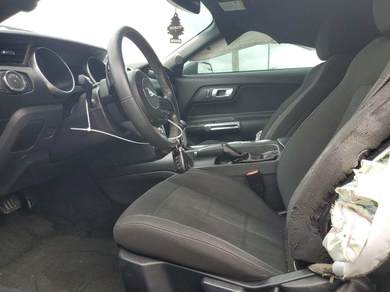 1FA6P8TH0J5118842 2018 Ford Mustang