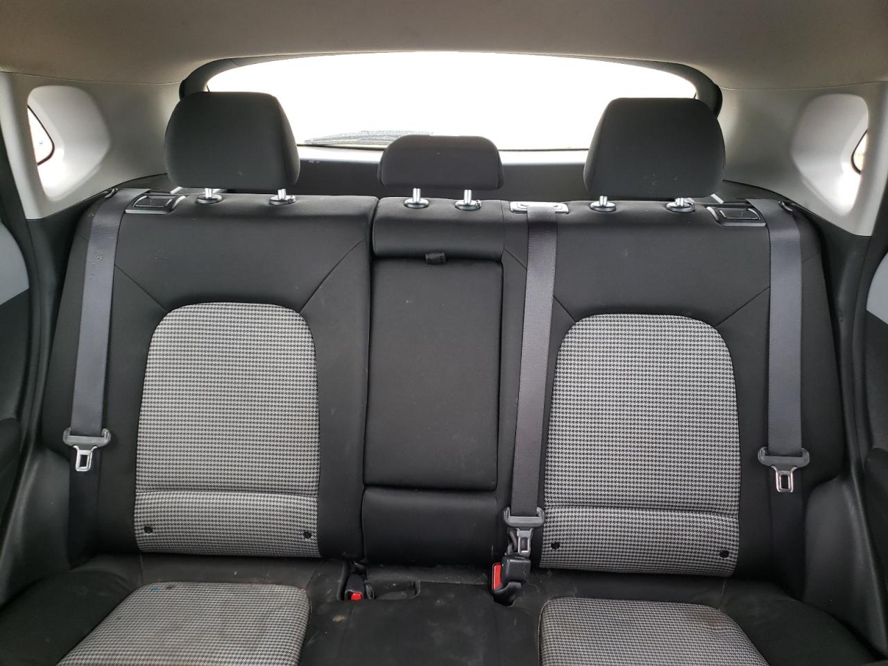 KM8K12AA8MU658670 2021 Hyundai Kona Se