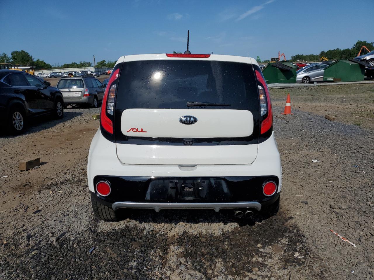 2018 Kia Soul ! vin: KNDJX3AA4J7576241