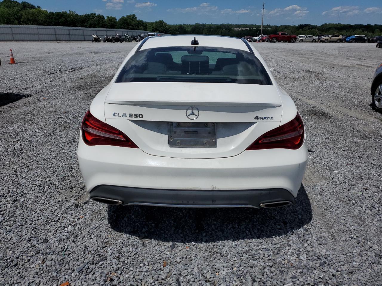 WDDSJ4GB2JN634487 2018 Mercedes-Benz Cla 250 4Matic