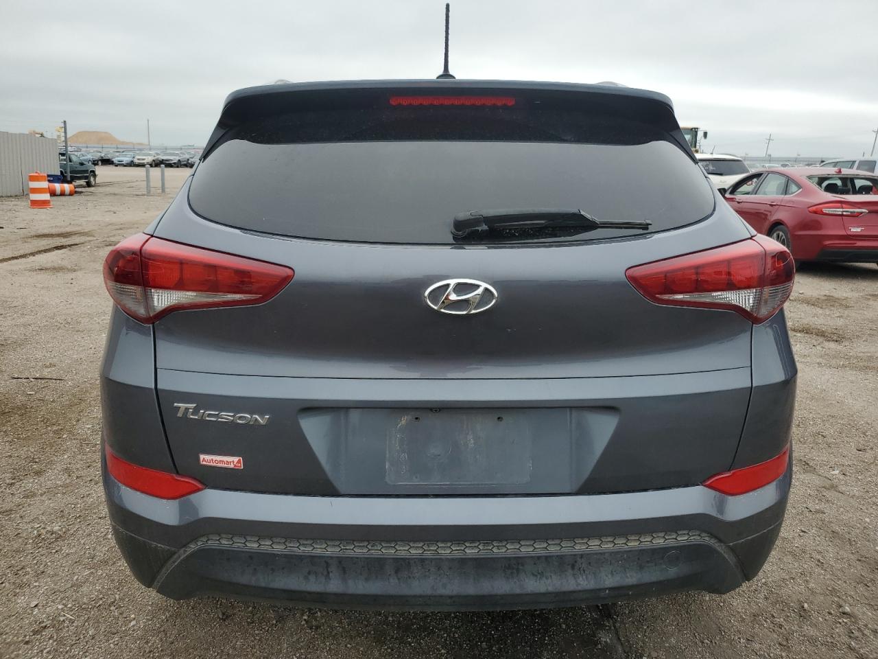 KM8J33A4XGU127173 2016 Hyundai Tucson Limited