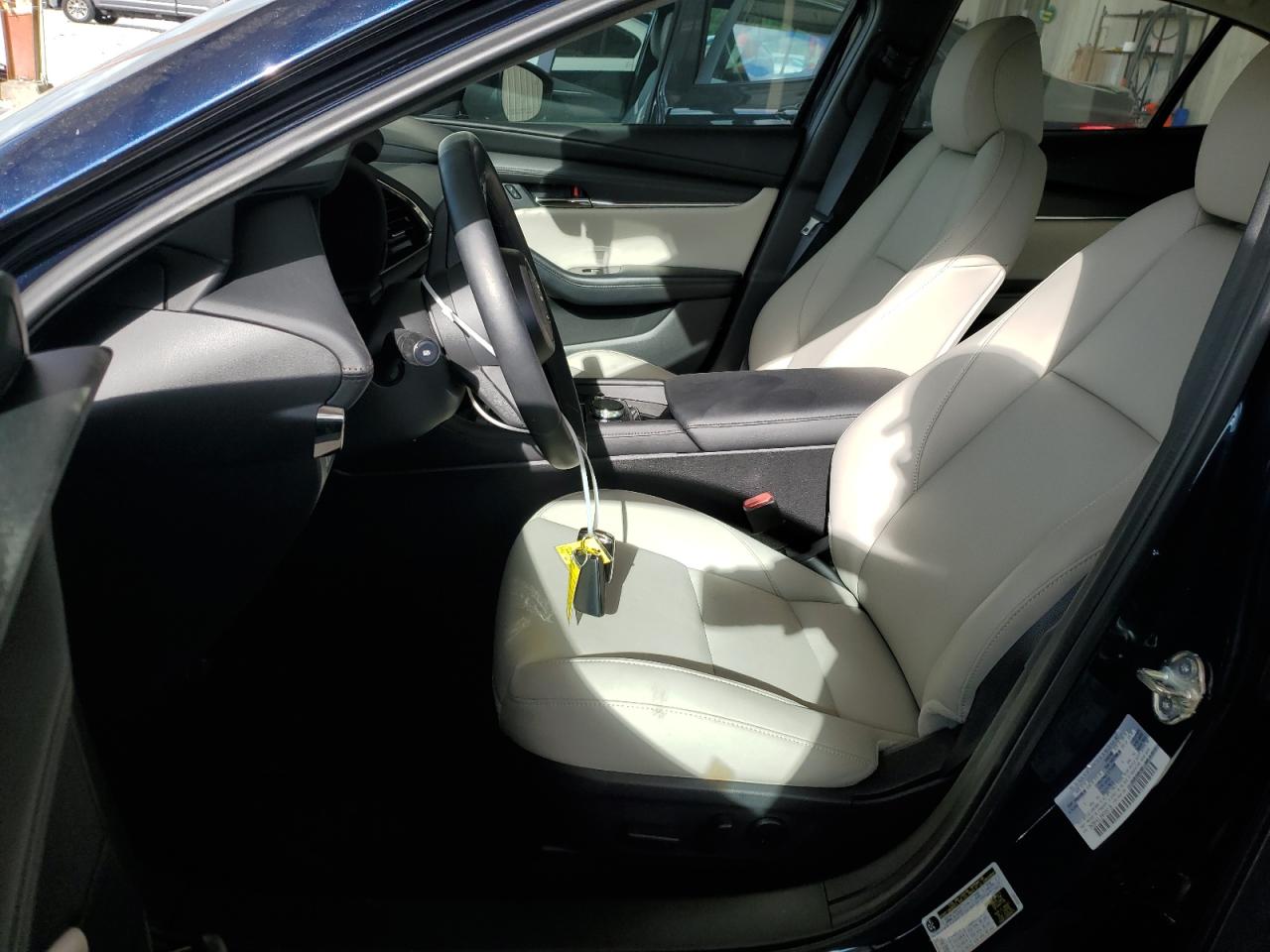 3MZBPACL8NM309135 2022 Mazda 3 Preferred