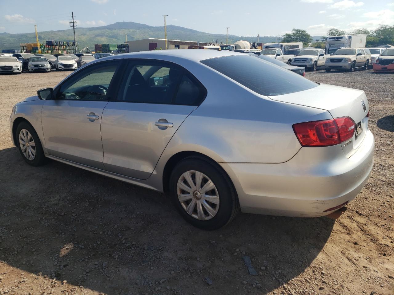 2014 Volkswagen Jetta Base vin: 3VW2K7AJ4EM305652