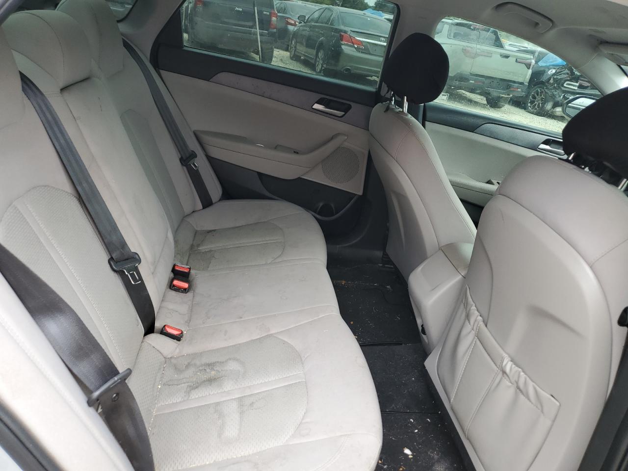 5NPE24AF3JH615270 2018 Hyundai Sonata Se