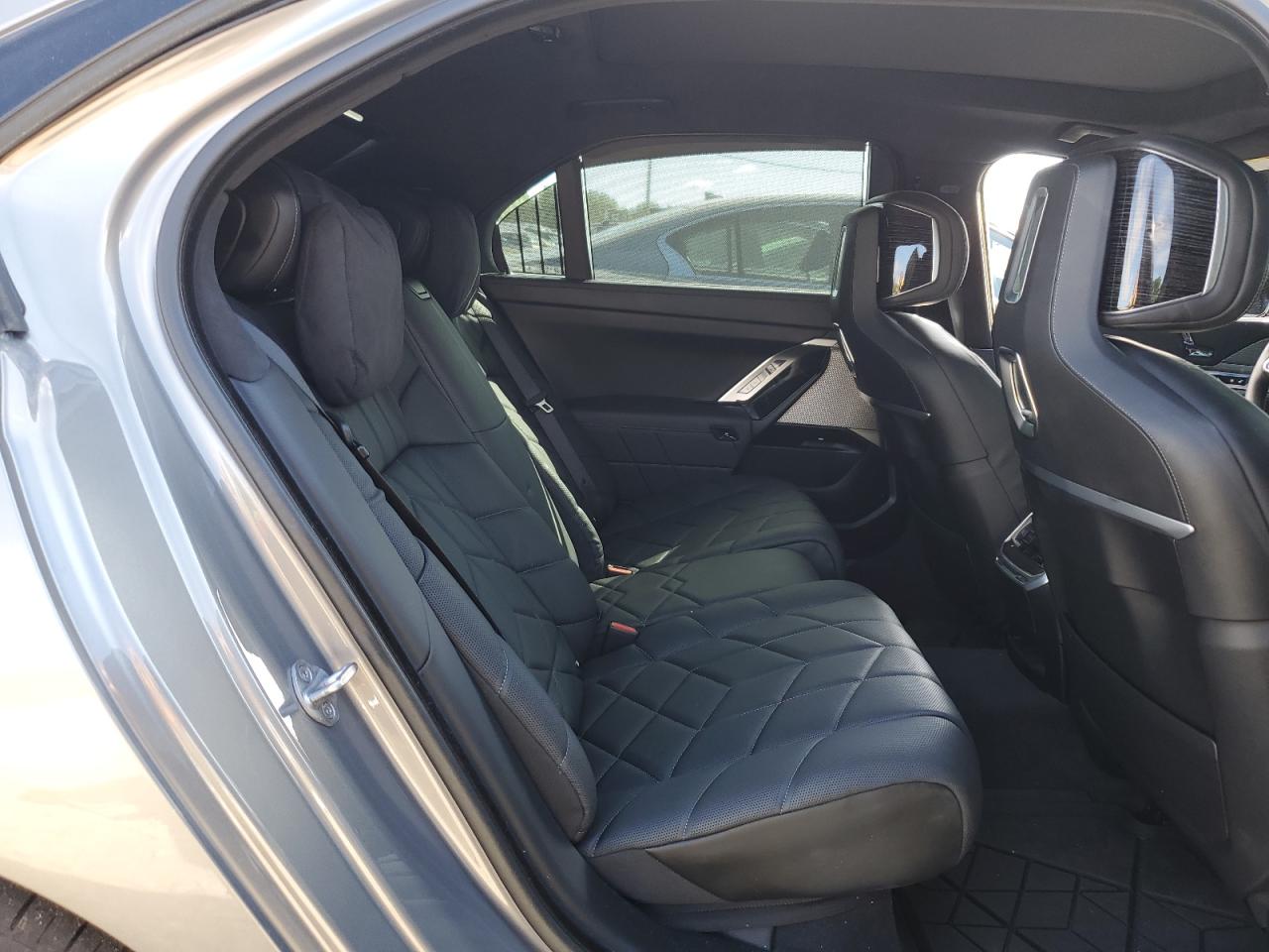 WBY43EJ00RCR75323 2024 BMW I7 Edrive50