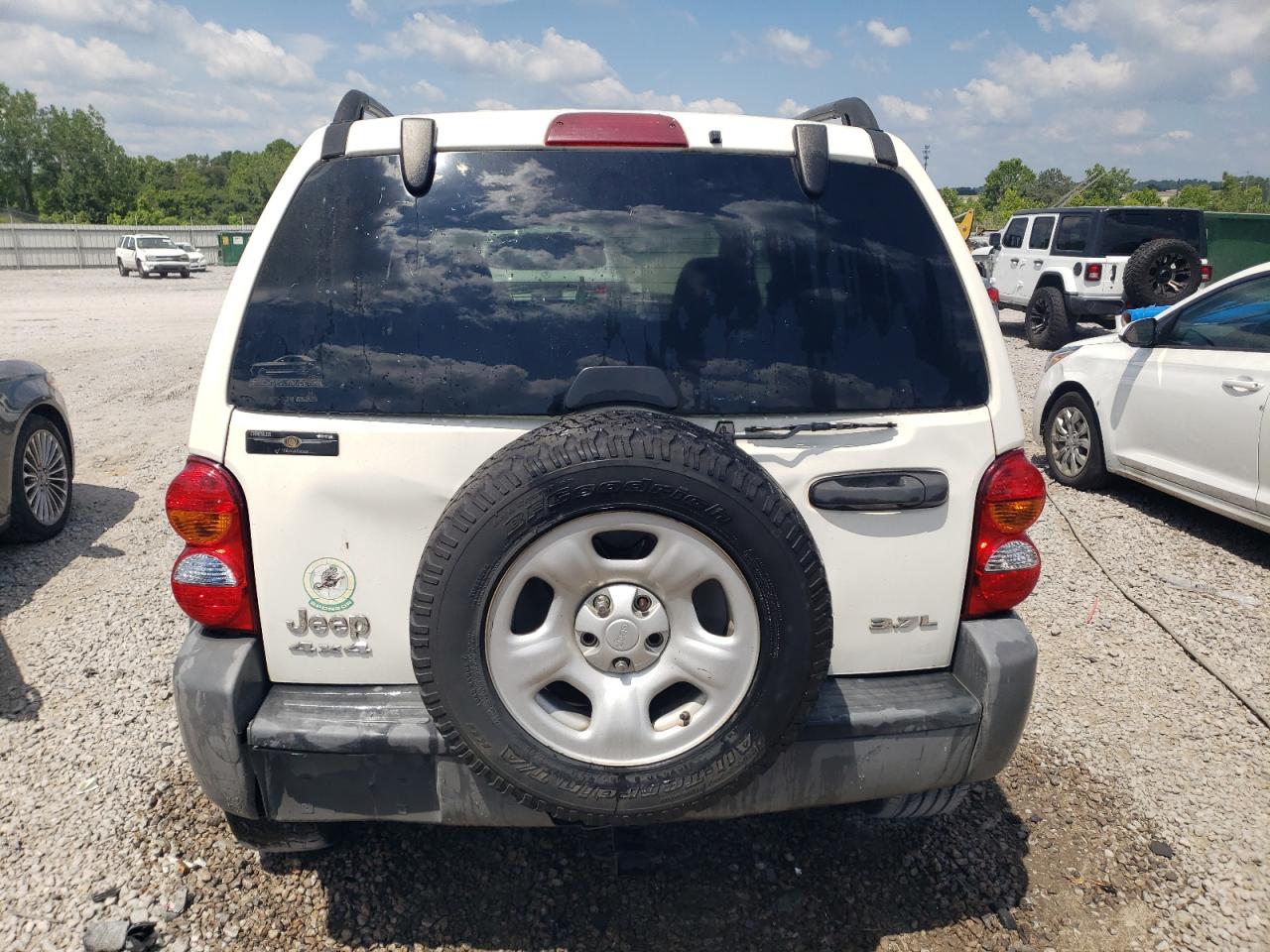 1J4GL48K15W536733 2005 Jeep Liberty Sport 1J4GL48K15W536733 2005 Jeep Liberty Sport