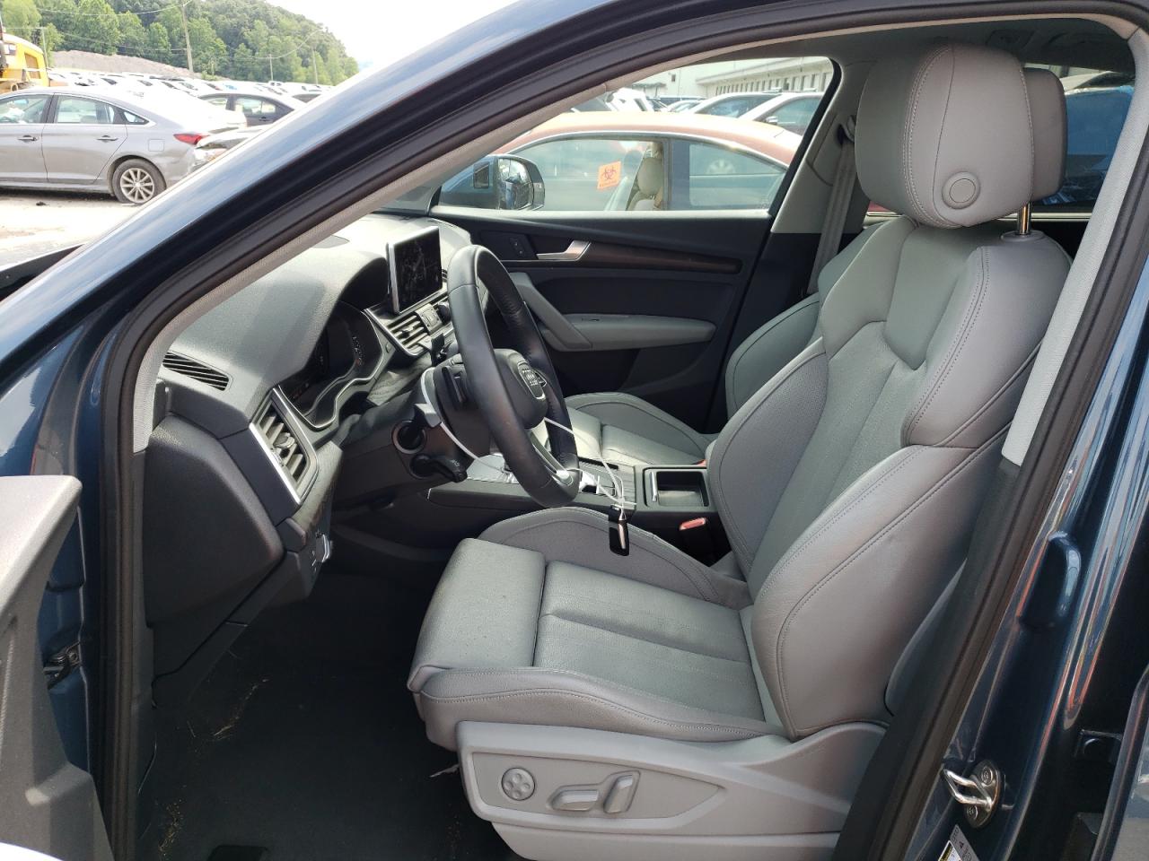 WA1BNAFY3J2203011 2018 Audi Q5 Premium Plus