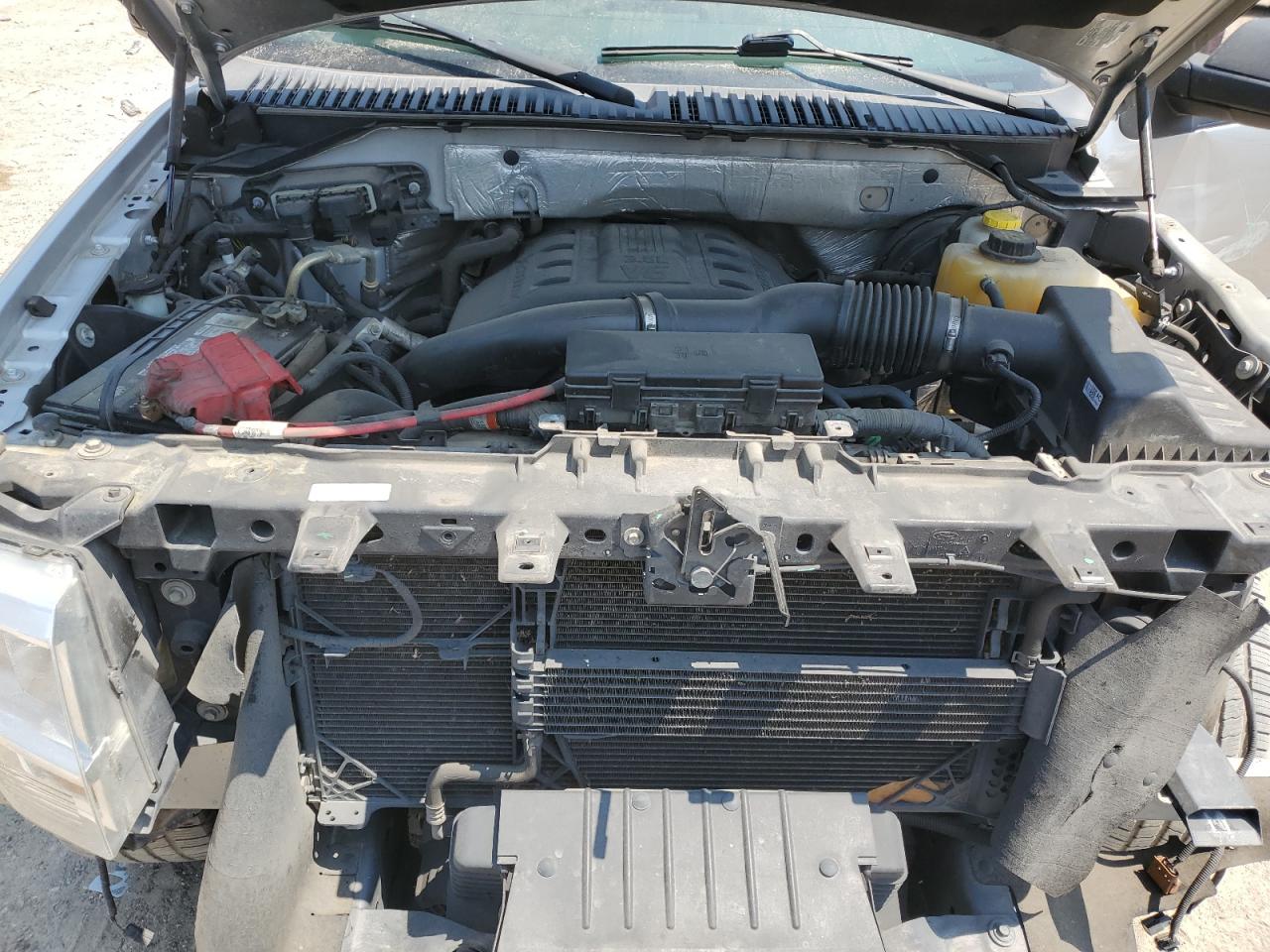 1FMJU1HT2GEF44361 2016 Ford Expedition Xlt