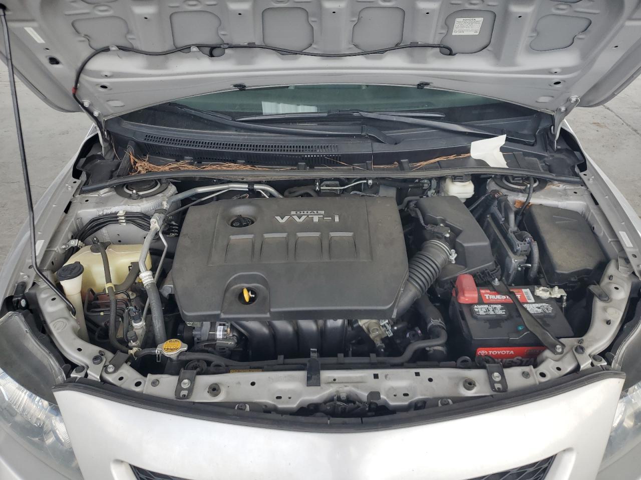 1NXBU4EE1AZ235800 2010 Toyota Corolla Base